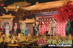 郑州：古装秀礼敬传统文化